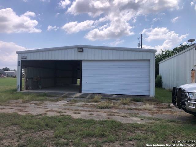 Marion, TX 78124,324 Vagabond Lane