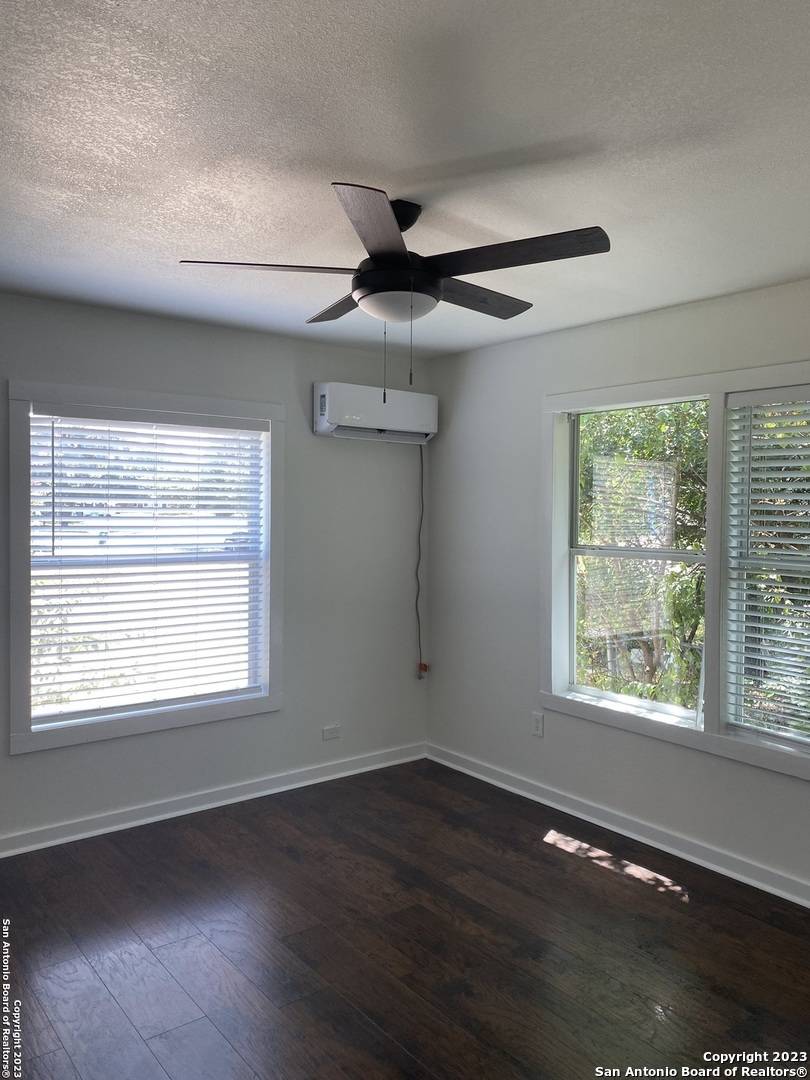 San Antonio, TX 78228-3225,927 Donaldson Ave UNIT 927