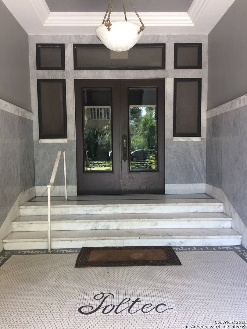 San Antonio, TX 78205,110 Auditorium Circle UNIT 31