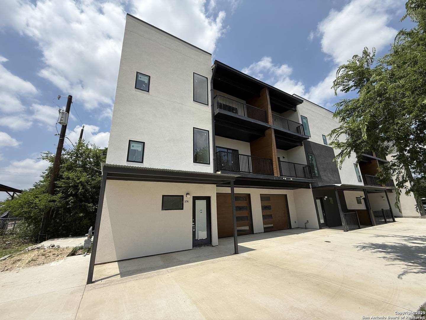 San Antonio, TX 78212,715 Ogden UNIT 104
