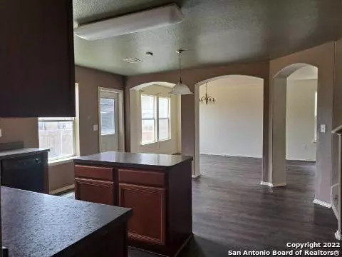 Converse, TX 78109-3660,8714 AFTON CYN