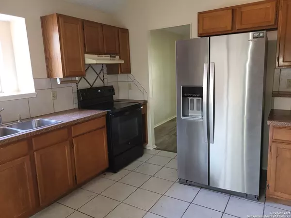 Live Oak, TX 78233,7915 Forest Crossing