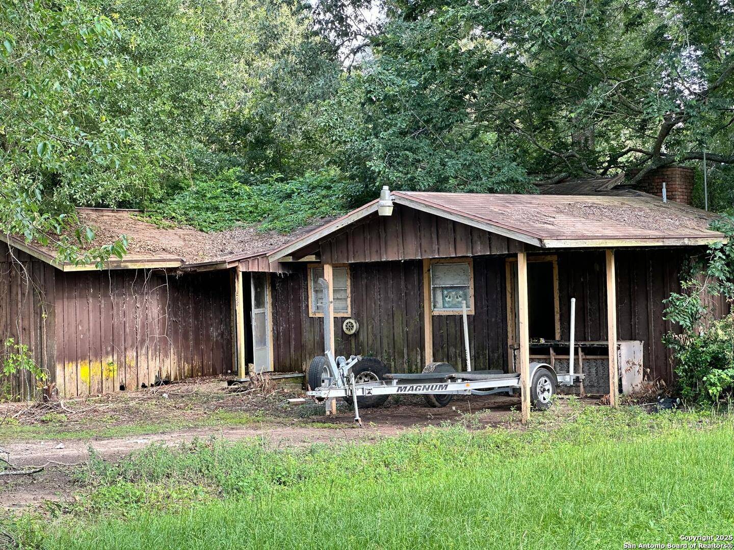 Huffman, TX 77336,206 Sparkling Water Dr