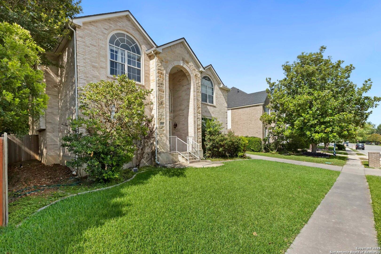 San Antonio, TX 78251,9106 Thomas York
