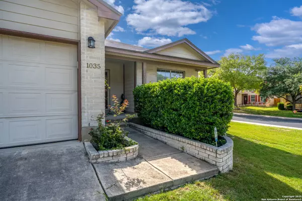 San Antonio, TX 78251,1035 Magnolia Hill