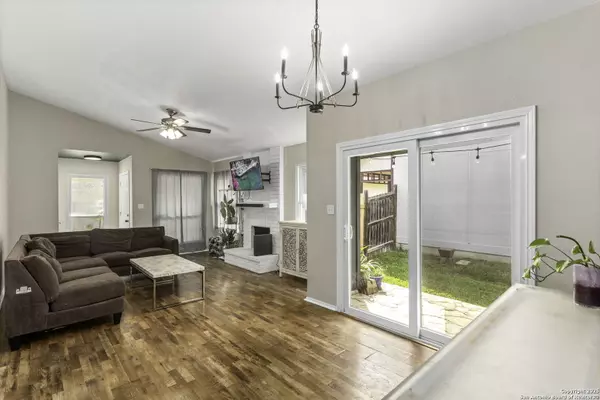 San Antonio, TX 78247,3342 Stoney Square