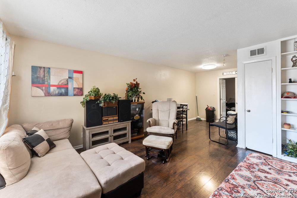 San Antonio, TX 78229,6611 Southpoint St UNIT B124