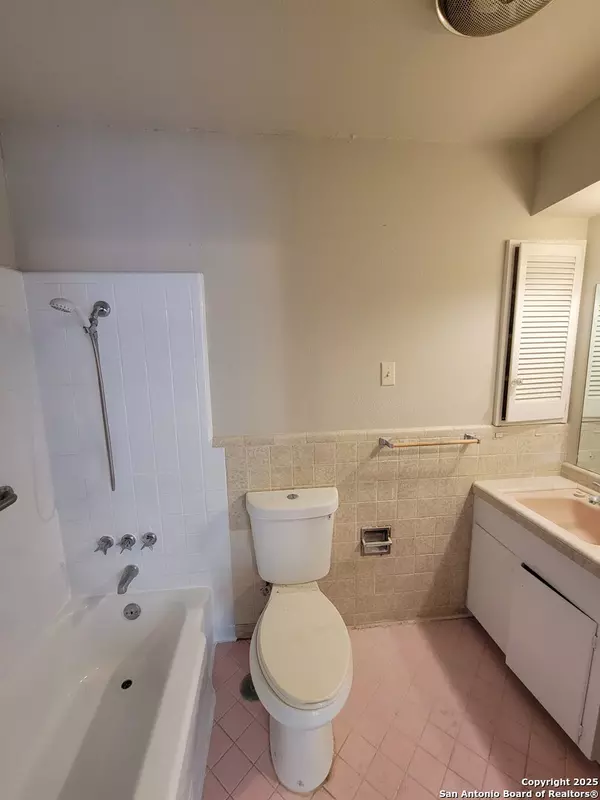 San Antonio, TX 78213,2506 Greencrest