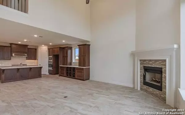 New Braunfels, TX 78132-4022,1422 OAKLAWN DR