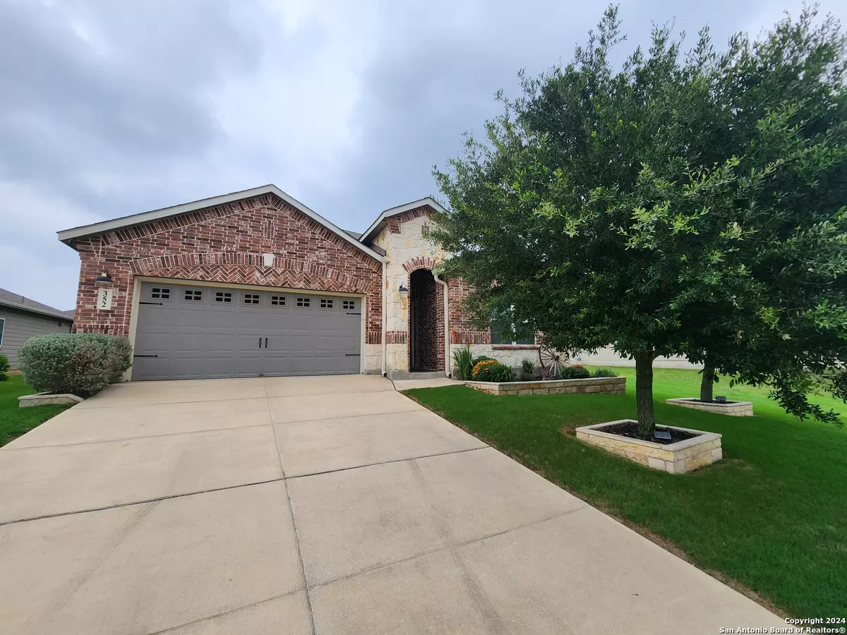 New Braunfels, TX 78130-4659,352 LILLIANITE