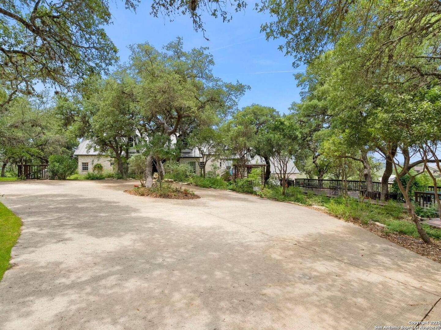 Lakehills, TX 78063,125 Northlake Cove