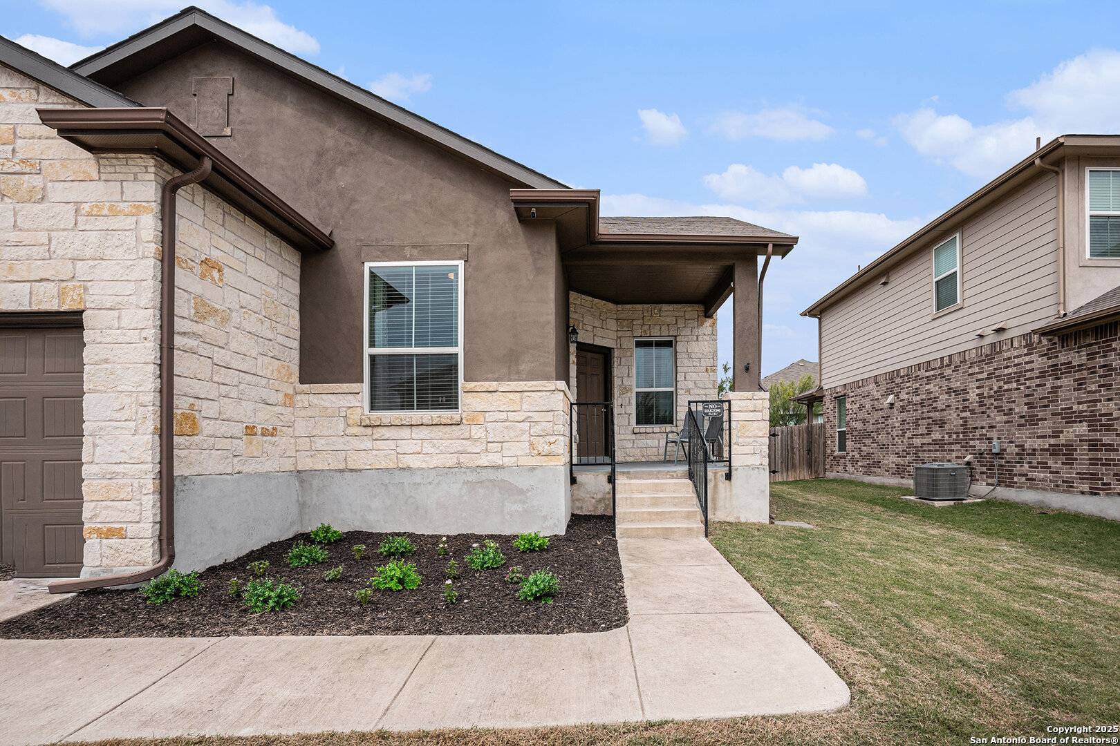 New Braunfels, TX 78130,2196 New Castle