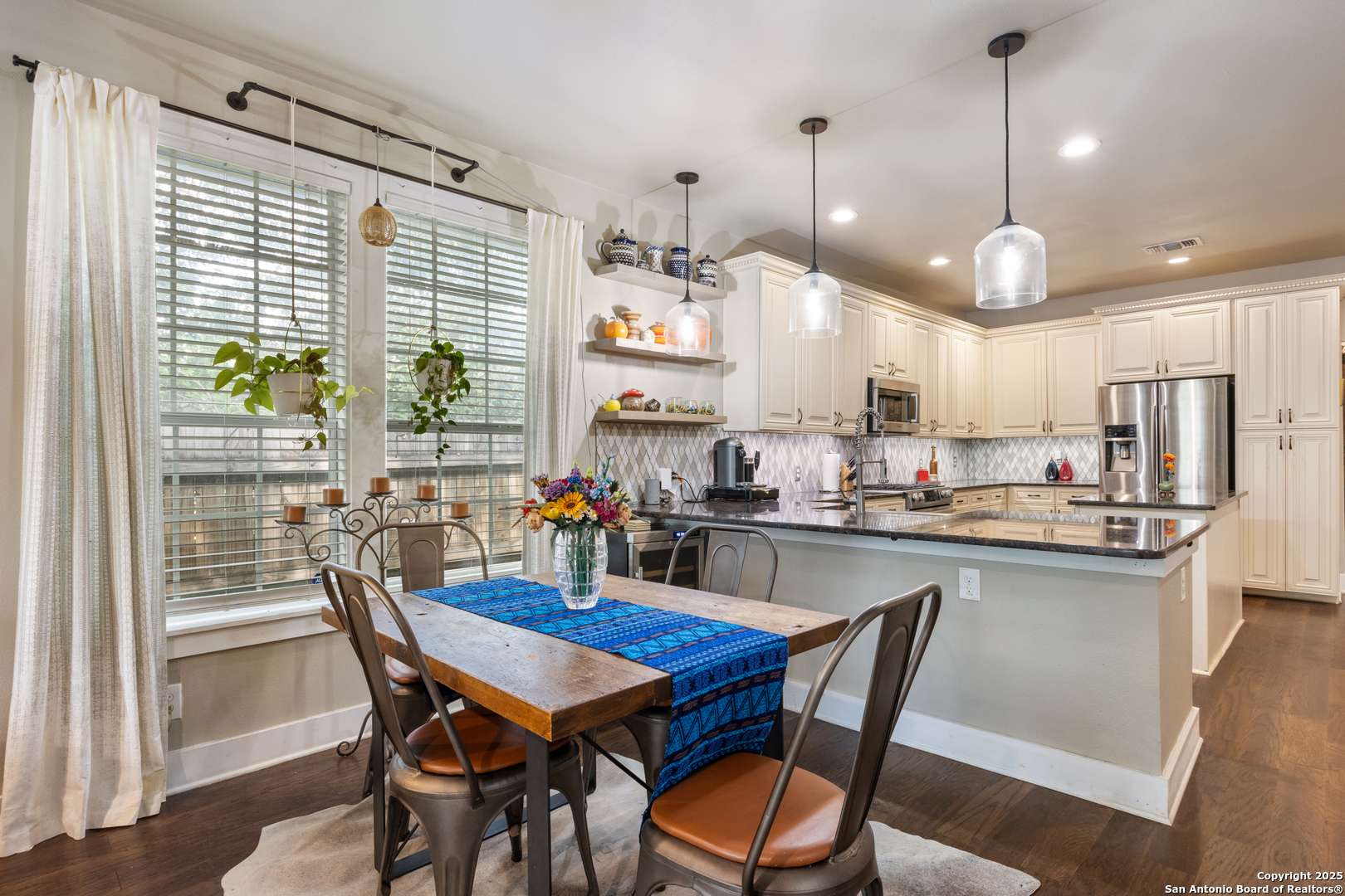 San Antonio, TX 78212,725 Magnolia