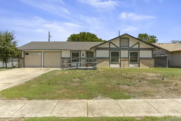 5622 Forest Lake St, San Antonio, TX 78244-1611
