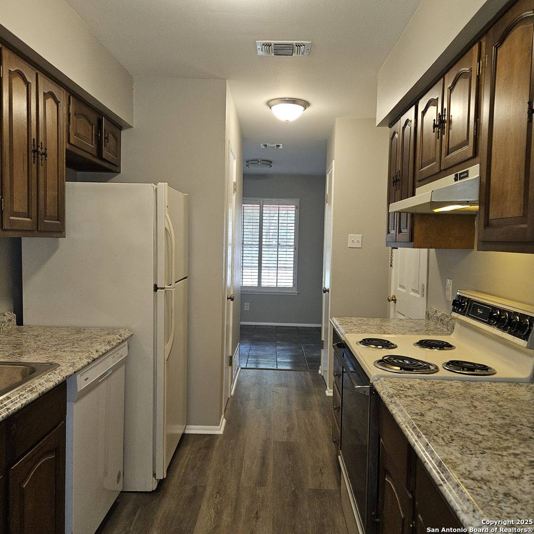 San Antonio, TX 78209,2915 Eisenhauer