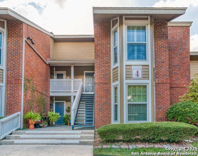 13130 Blanco UNIT 404, San Antonio, TX 78216
