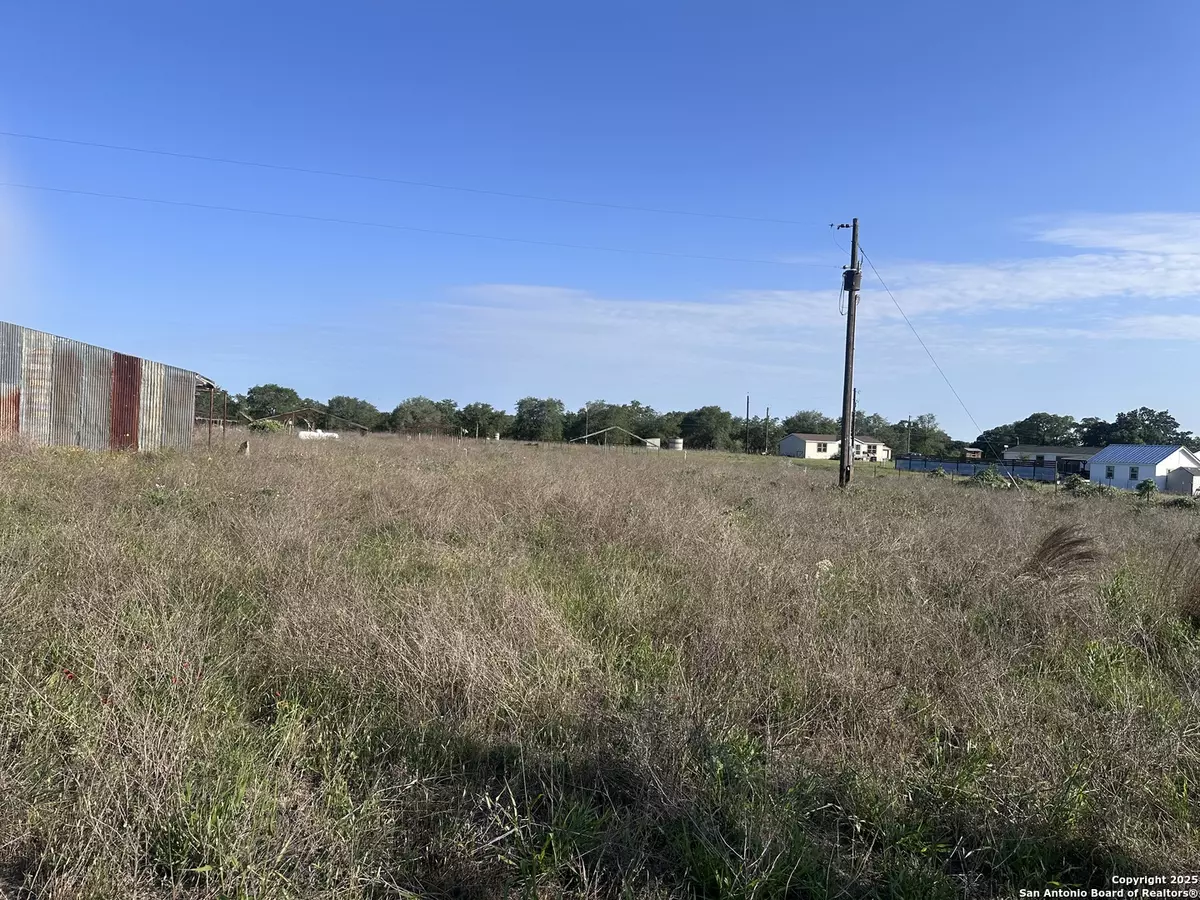 Stockdale, TX 78160,TBD CR 334