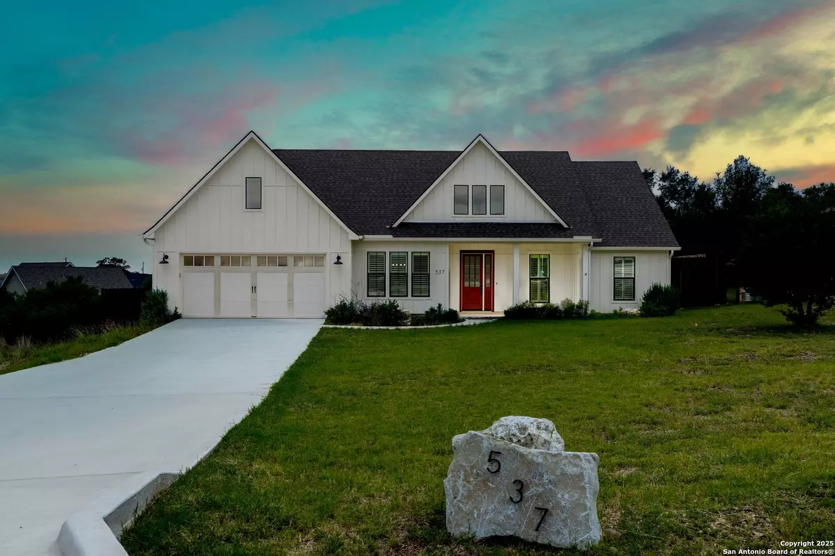 Canyon Lake, TX 78133,537 Compass Rose