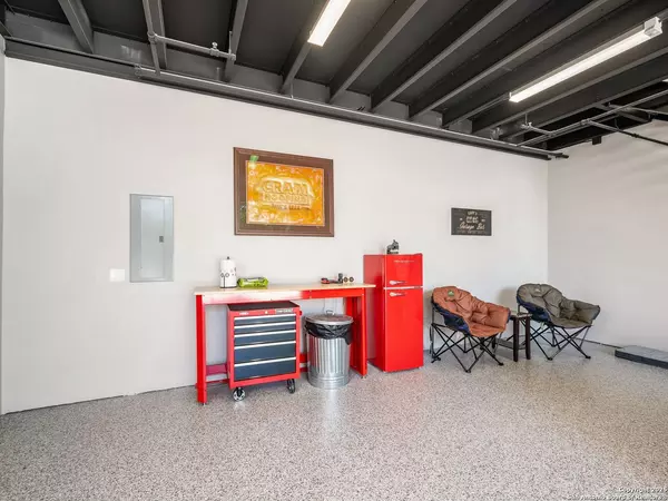 San Antonio, TX 78256,7231 Stonewall UNIT # 411