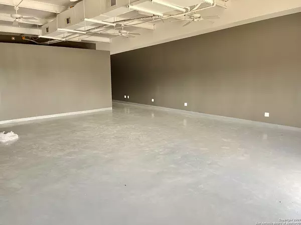 Pleasanton, TX 78064,1501 Bensdale UNIT B