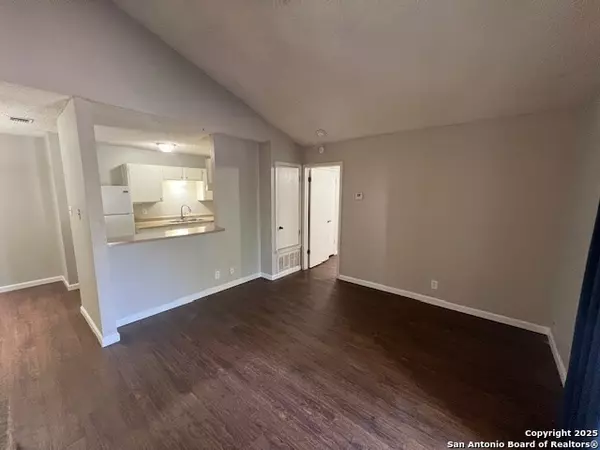 San Antonio, TX 78247,6317 Waddesdon Wood
