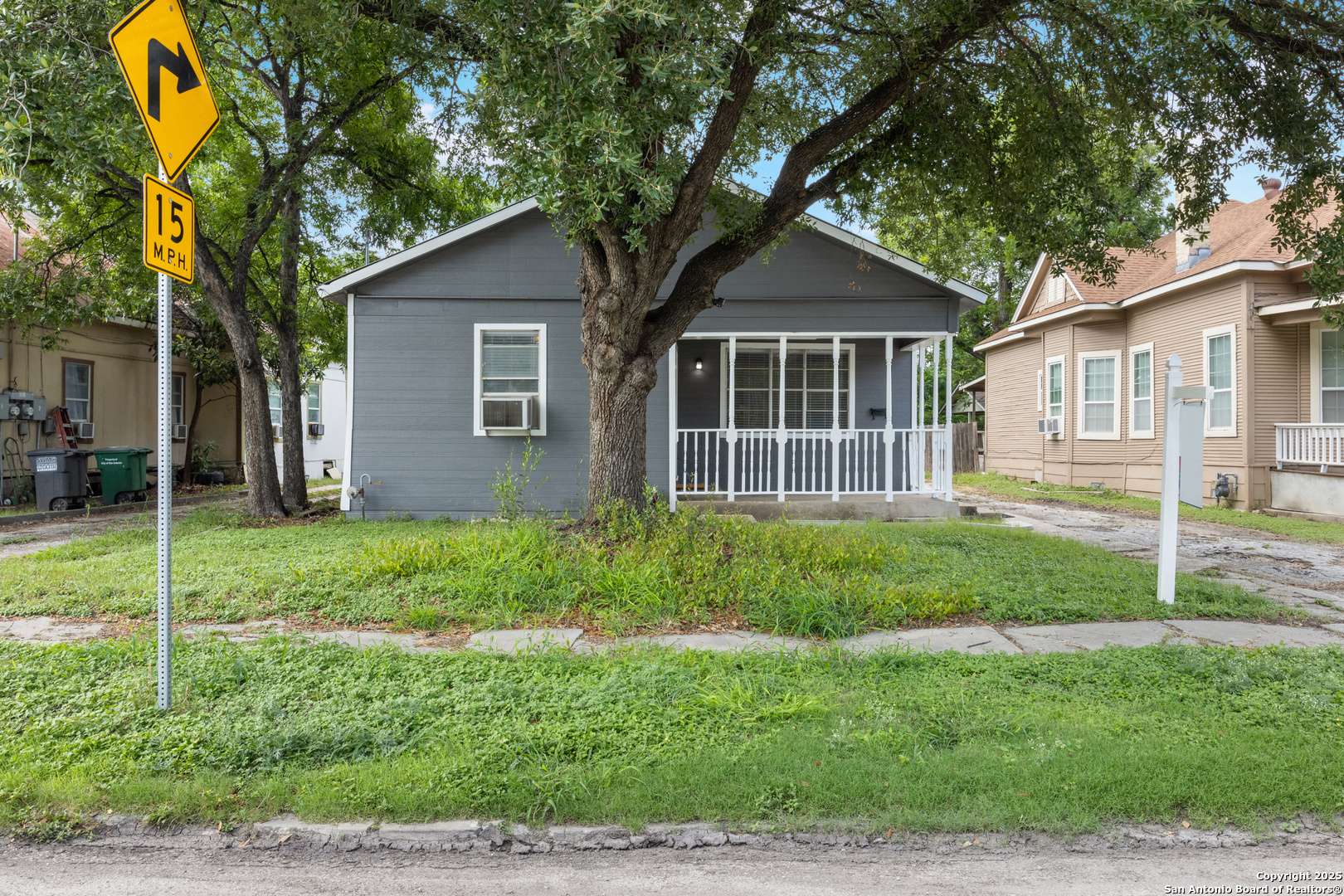 San Antonio, TX 78210,323 roseborough