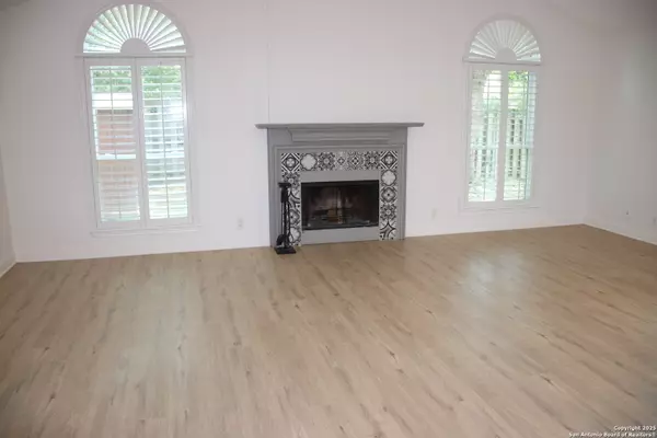 San Antonio, TX 78258,942 Lightstone