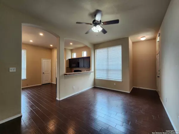New Braunfels, TX 78130-3490,305 ROSALIE DR