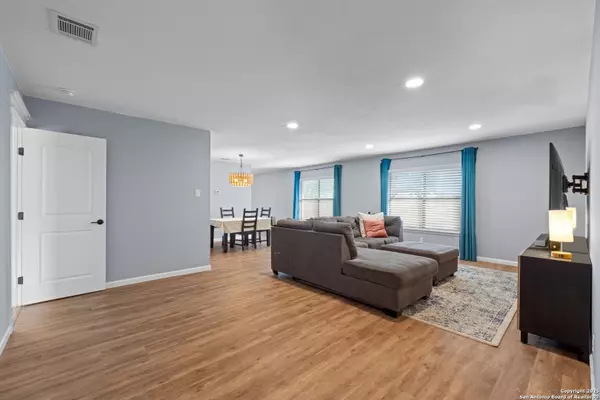 San Antonio, TX 78247,13930 Grove Patch