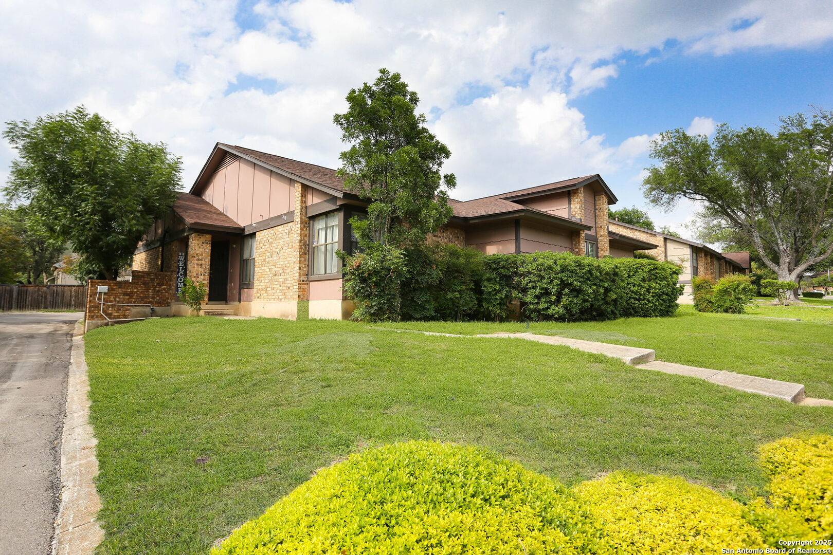 San Antonio, TX 78250,9357 Dover