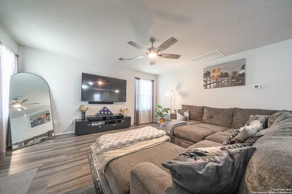 Converse, TX 78109,8411 Terlingua Cv