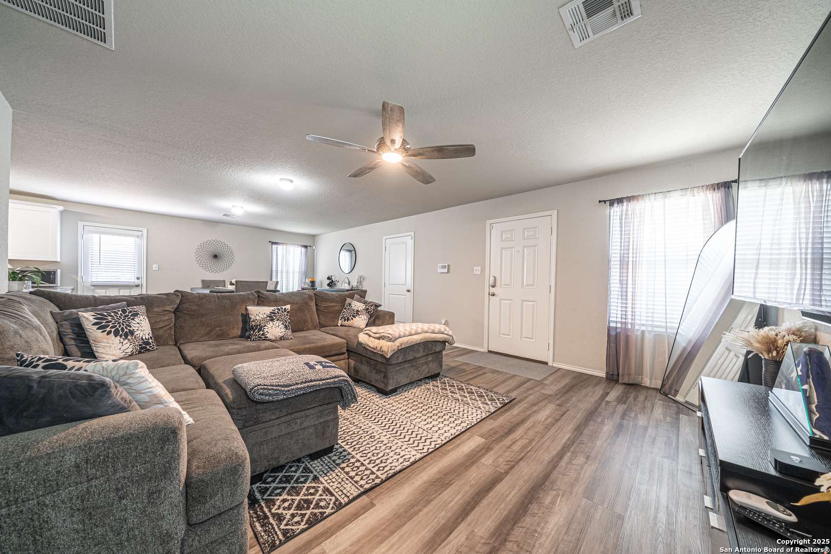 Converse, TX 78109,8411 Terlingua Cv