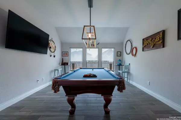 Seguin, TX 78155,1900 Edgecreek