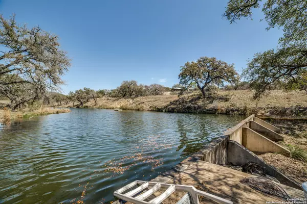 Utopia, TX 78884,5430 CR-111