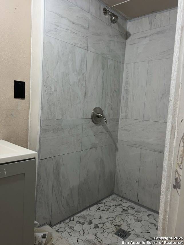 San Antonio, TX 78214,330 Hart