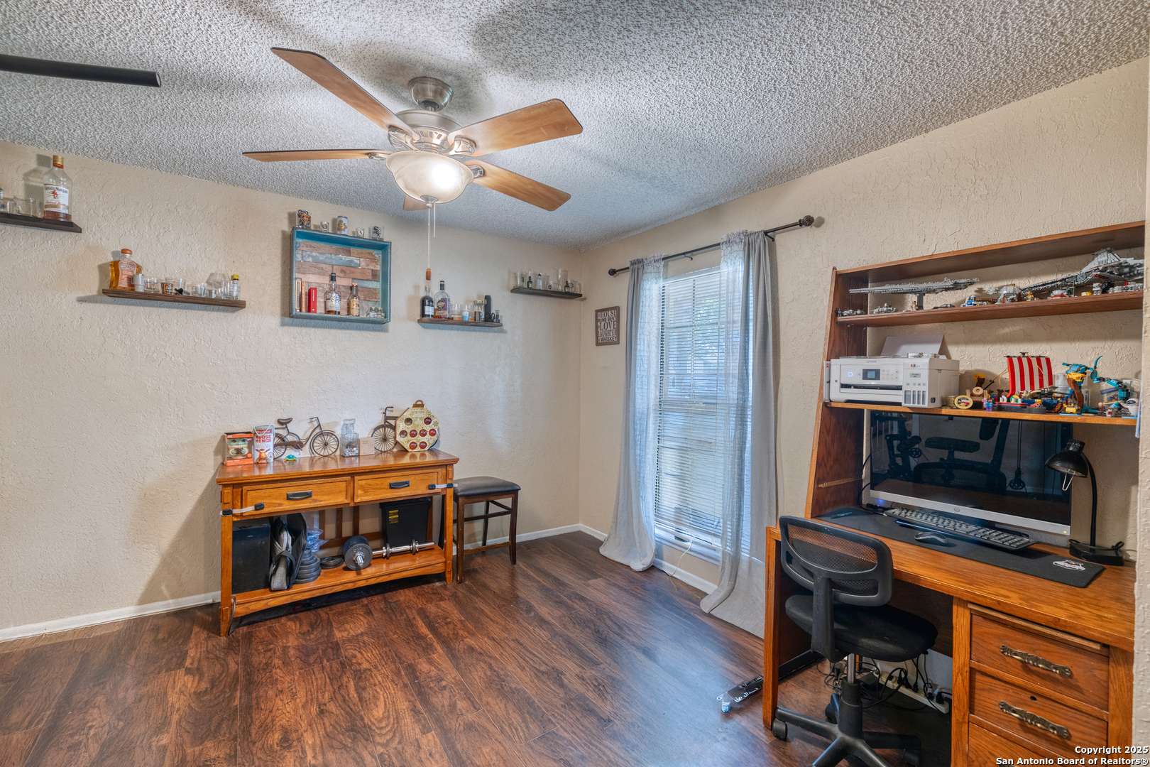 Uvalde, TX 78801,105 Bluebonnet