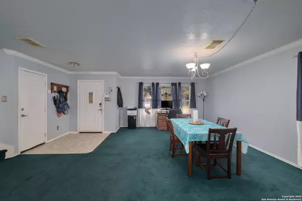 San Antonio, TX 78253,418 Diver