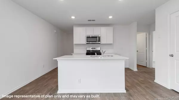 Seguin, TX 78155,1009 SEEDLING LANE