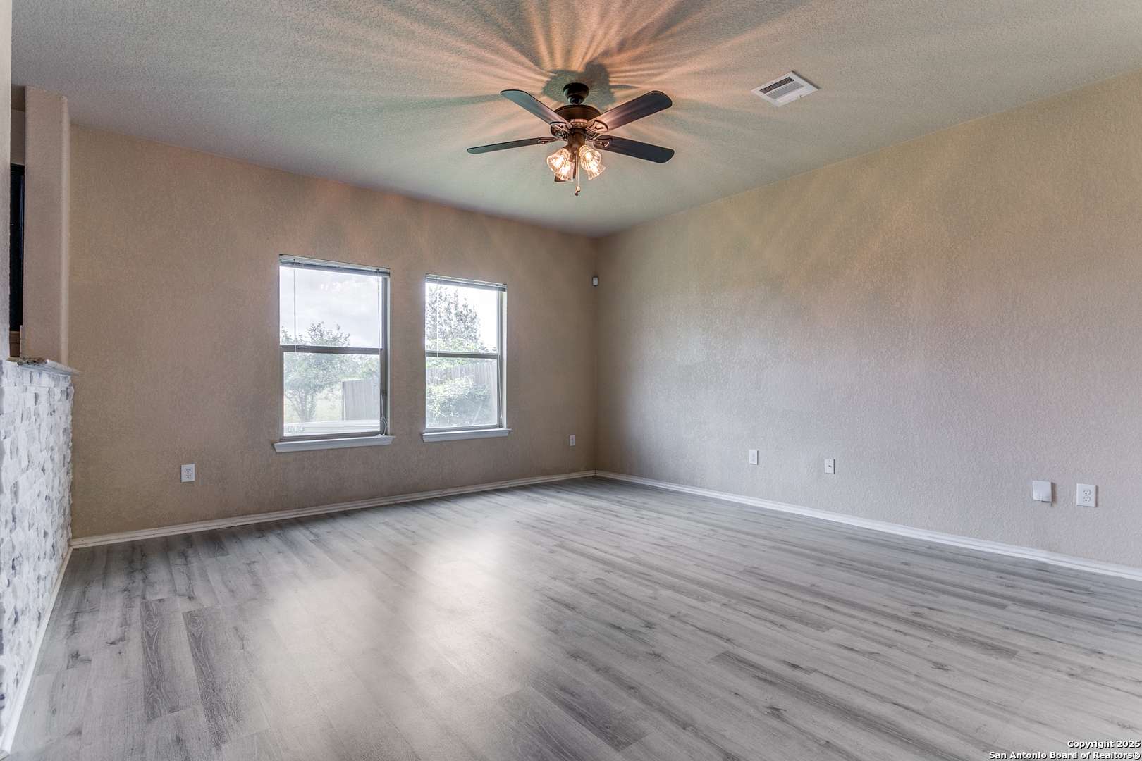 San Antonio, TX 78221,931 three wood