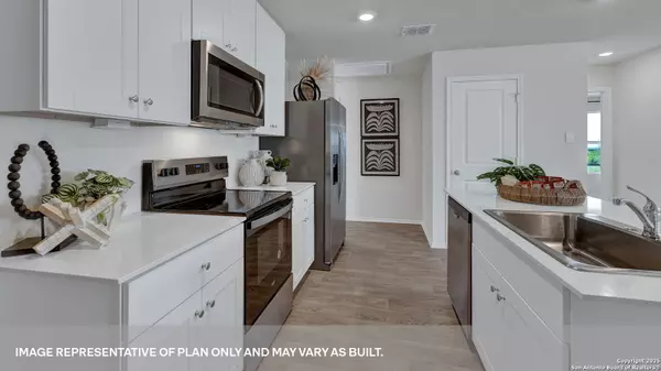 Seguin, TX 78155,1017 SEEDLING LANE