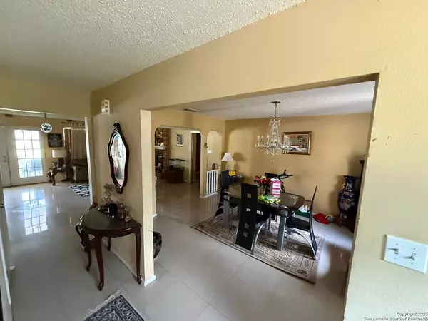 San Antonio, TX 78240-2724,6847 PEMBROKE RD