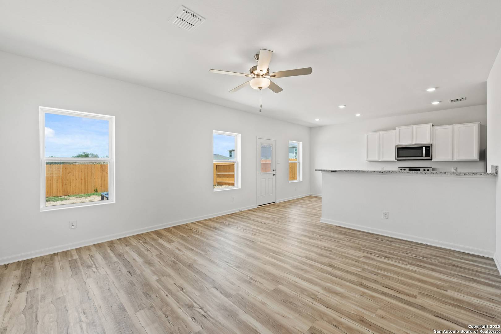 San Antonio, TX 78223,11523 Lazybird Lane
