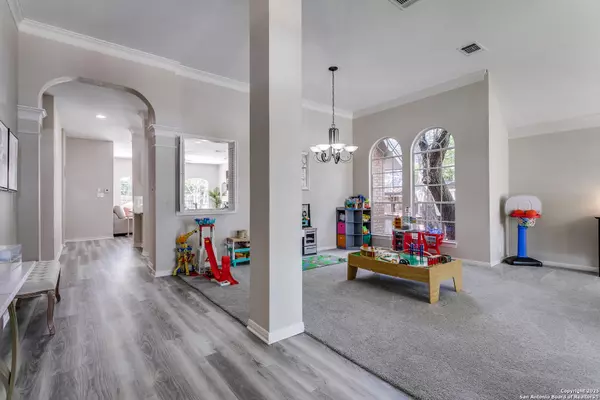 San Antonio, TX 78232,13019 Rambling Oak