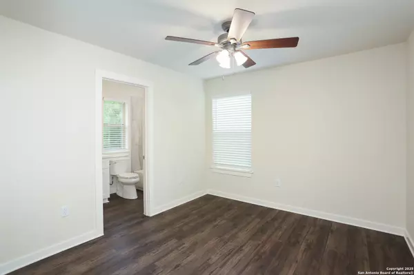 San Antonio, TX 78203,810 Walters UNIT # 202