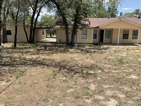 Floresville, TX 78114,1019 Wild Flower