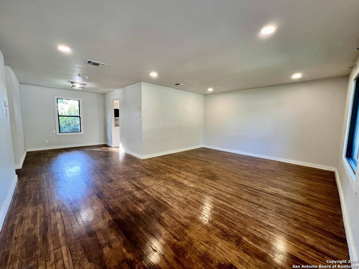 Kerrville, TX 78028,500 Westminster