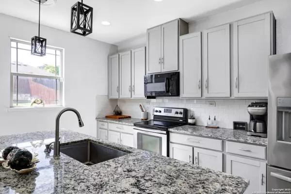 9131 Canter Horse, San Antonio, TX 78254