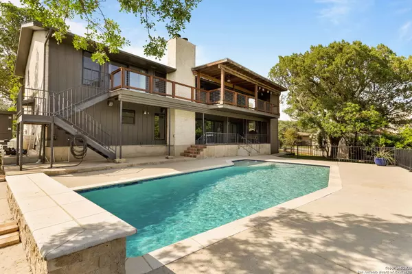 835 Fredericksburg, New Braunfels, TX 78130