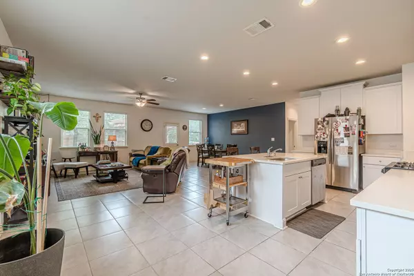 San Marcos, TX 78666,124 Mary Max Circle