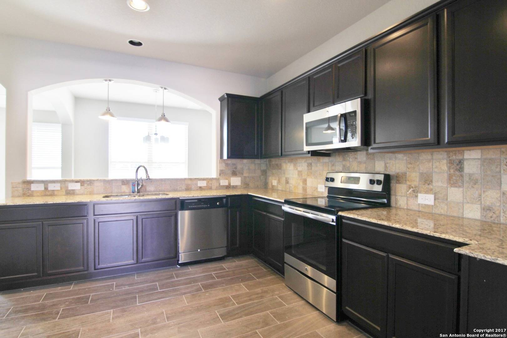 New Braunfels, TX 78130,390 Creekside Curve